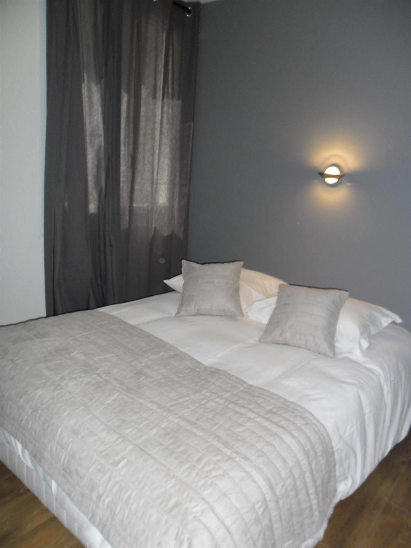 Blue Hotel La Seyne-sur-Mer Exterior foto